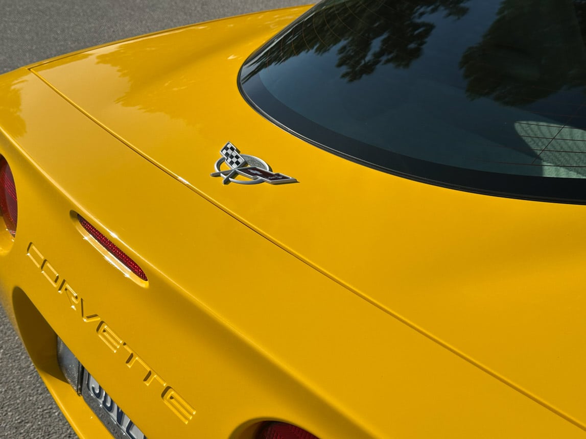 2003 Yellow Corvette Coupe 2594