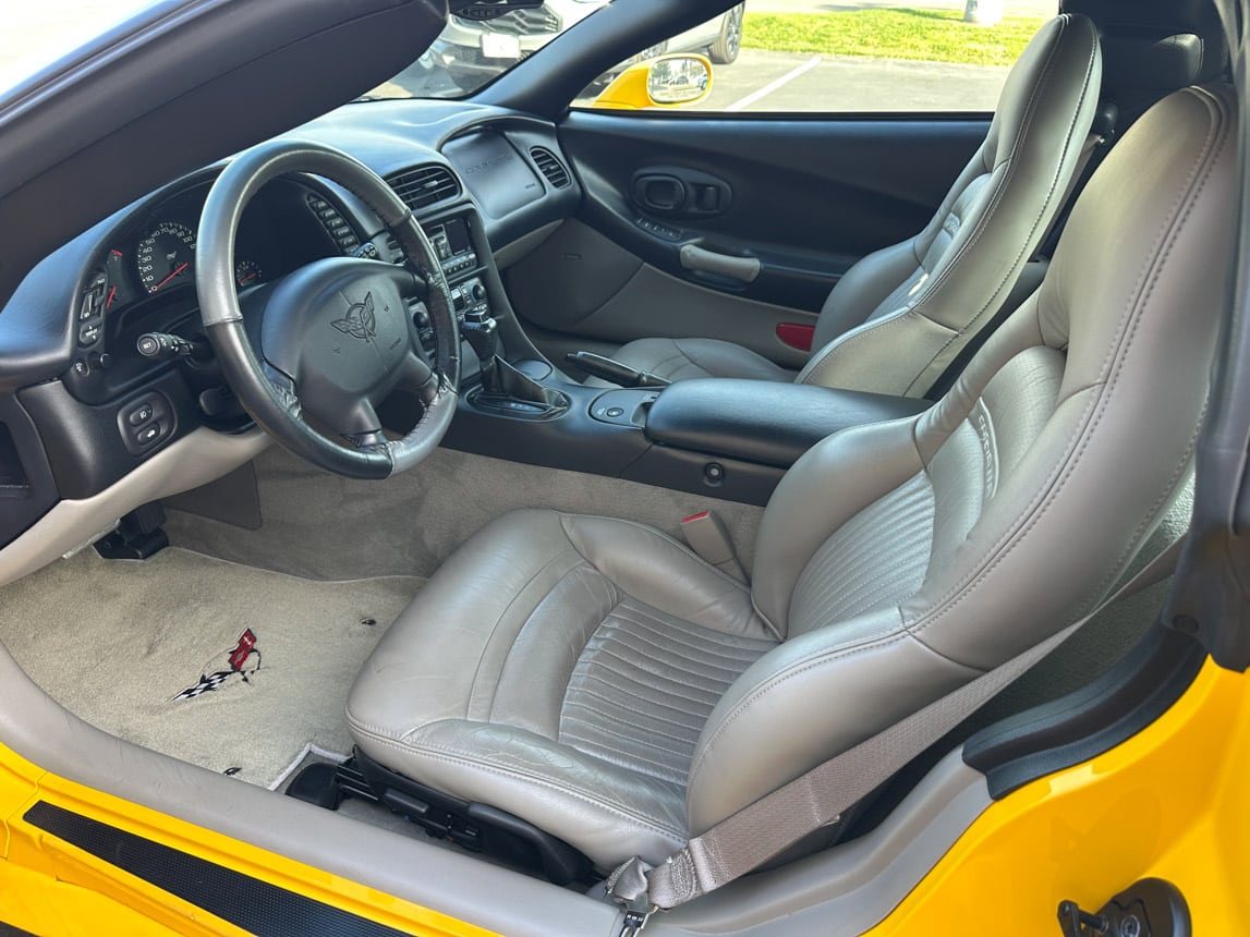 2003 Yellow Corvette Coupe 2598