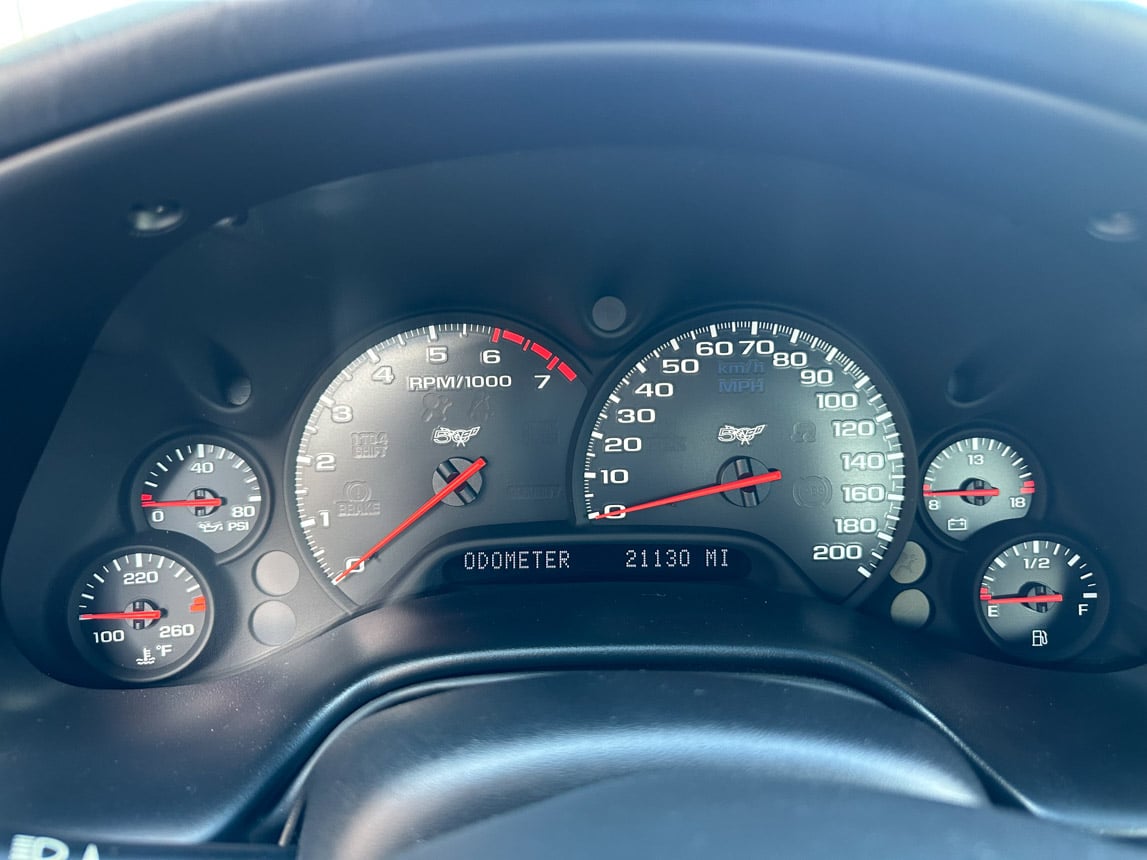 2003 Yellow Corvette Coupe 2601