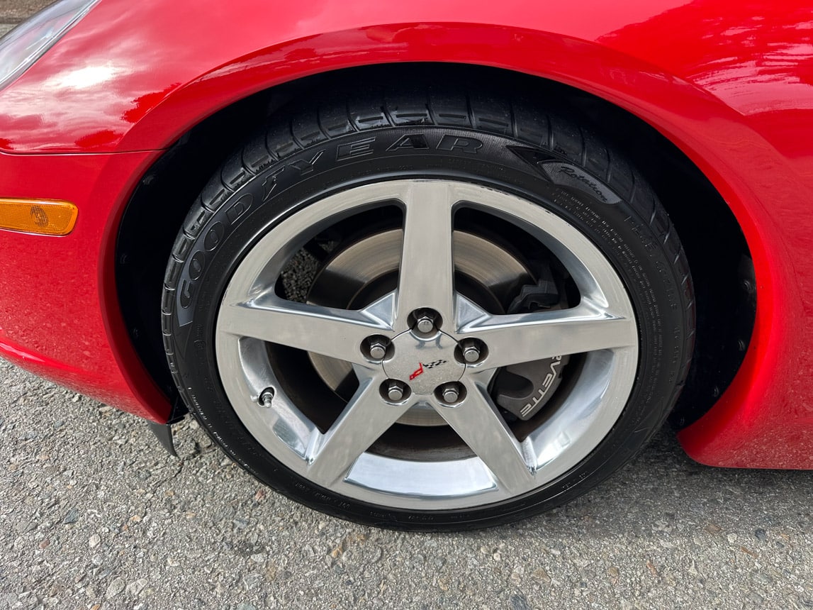 2005 Red Corvette Coupe 2829