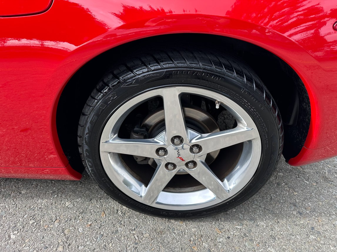 2005 Red Corvette Coupe 2830