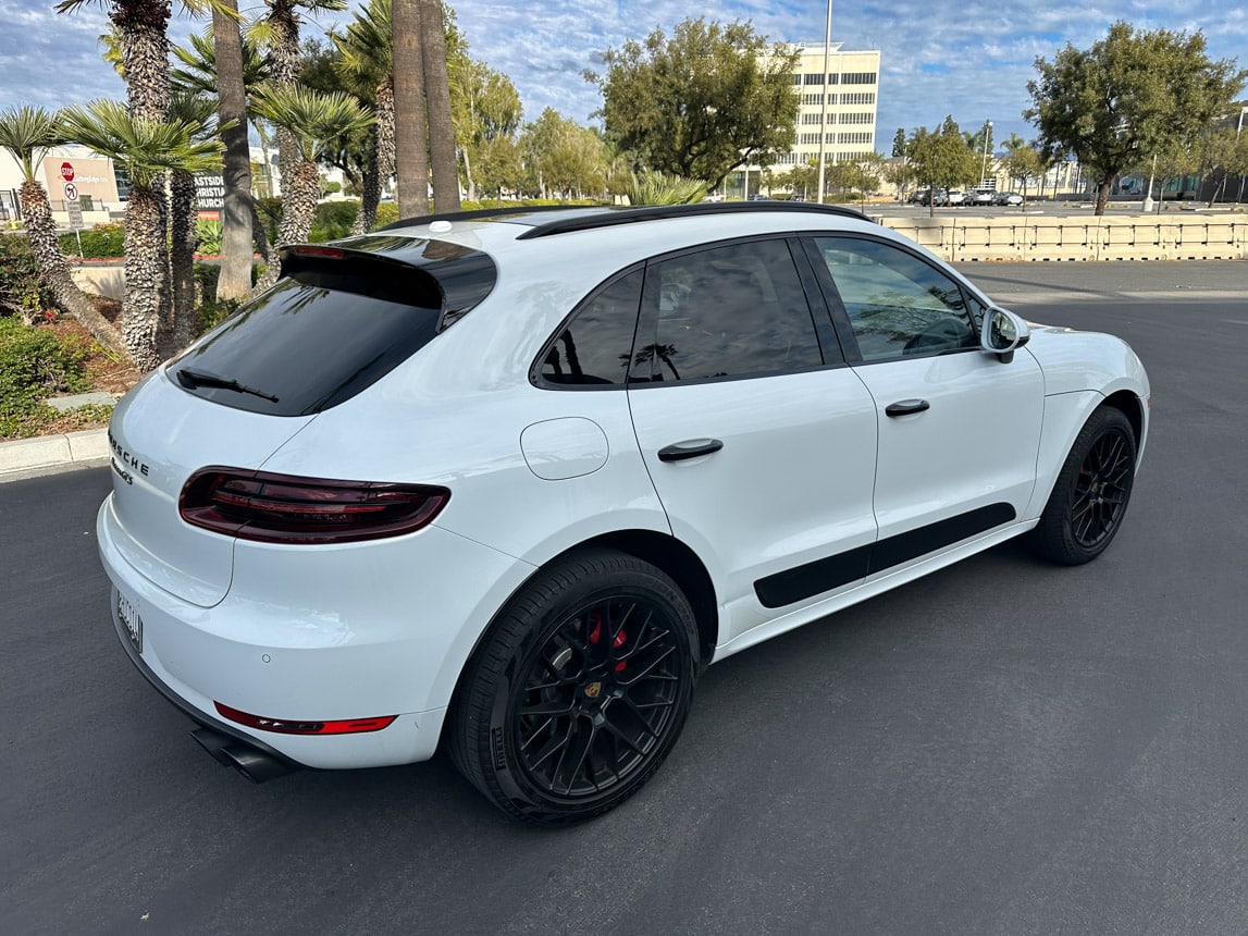 2018 White Porsche Macan 2699