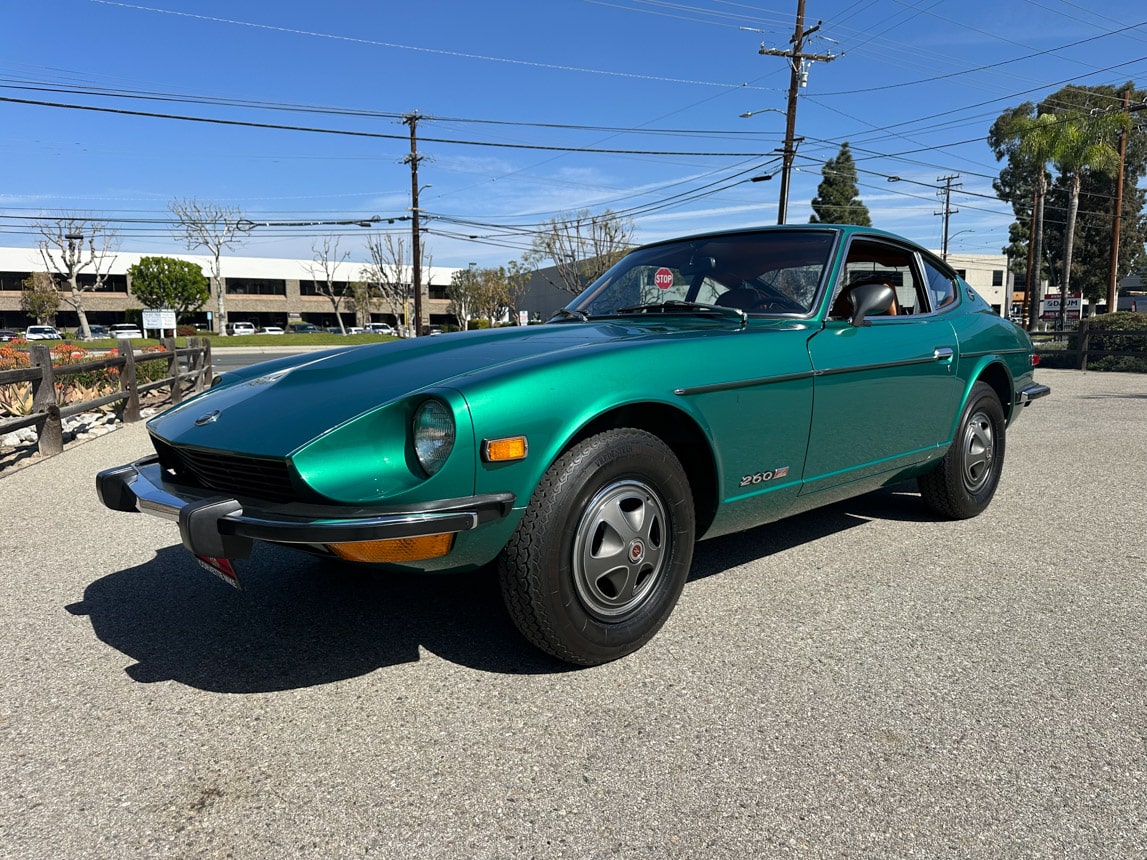 1974 Green Datsun 260Z with Factory AC 3356