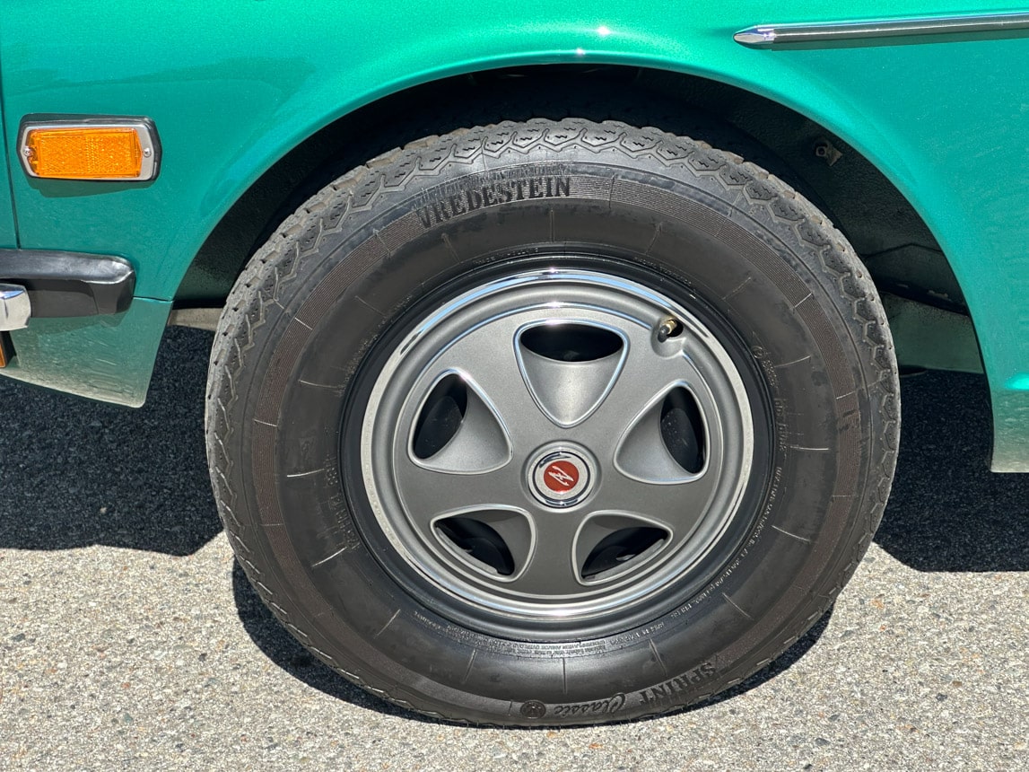 1974 Green Datsun 260Z with Factory AC 3370