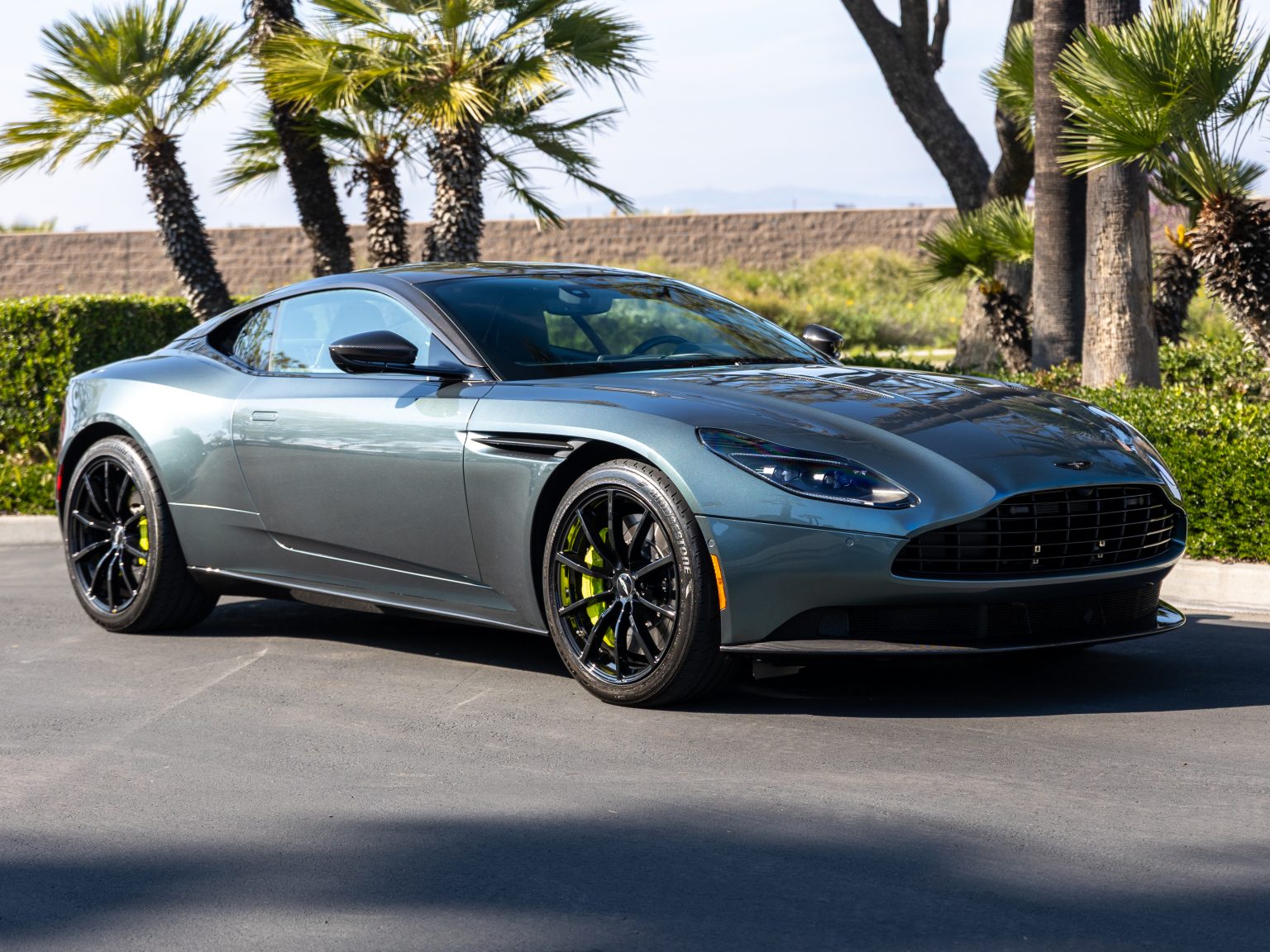 3 25 Aston DB11 (11 of 112)