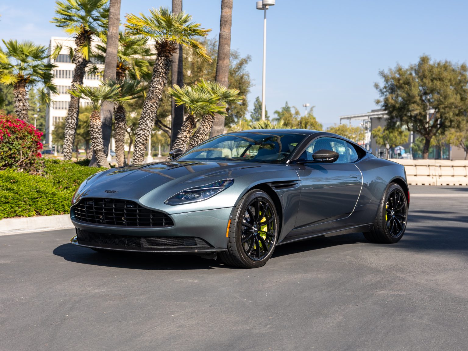 3 25 Aston DB11 (2 of 112)