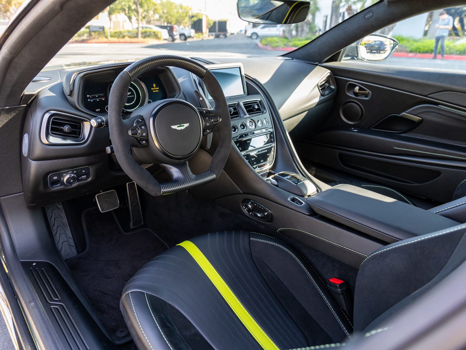 3 25 Aston DB11 (54 of 112)