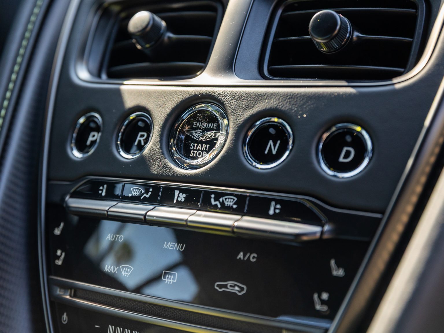 3 25 Aston DB11 (60 of 112)