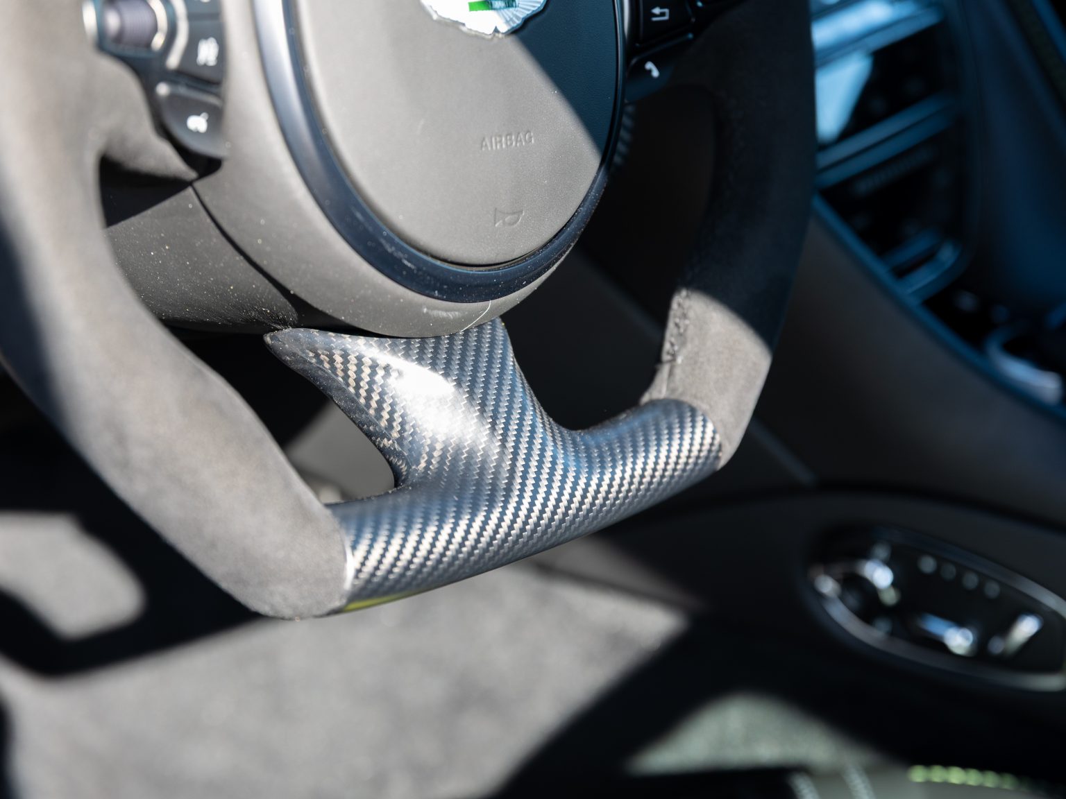 3 25 Aston DB11 (65 of 112)