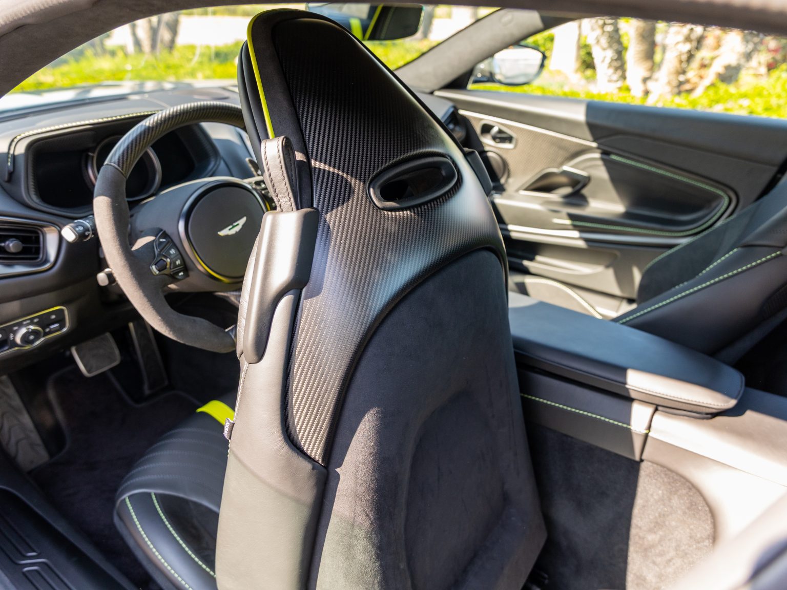 3 25 Aston DB11 (67 of 112)