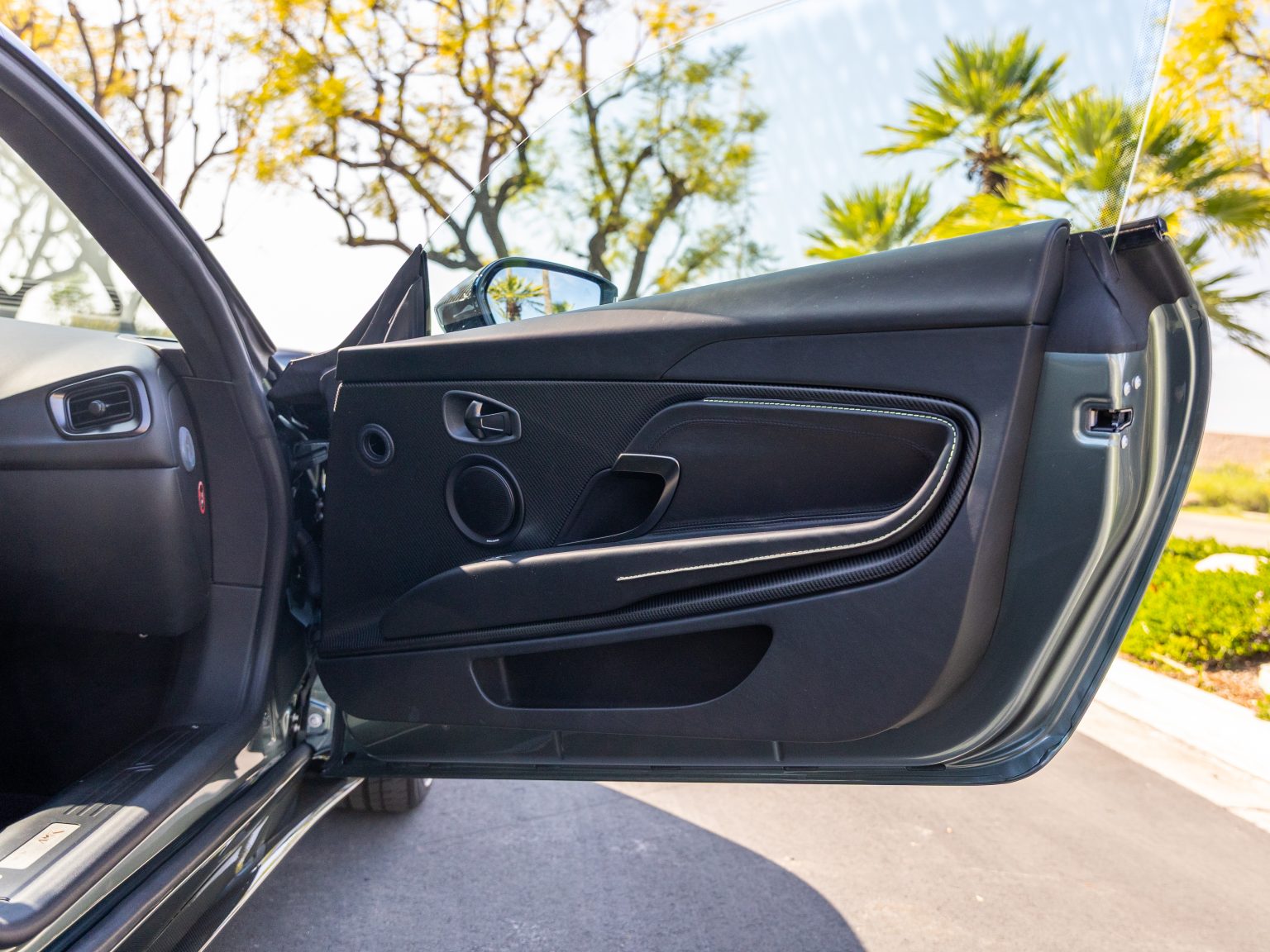 3 25 Aston DB11 (72 of 112)