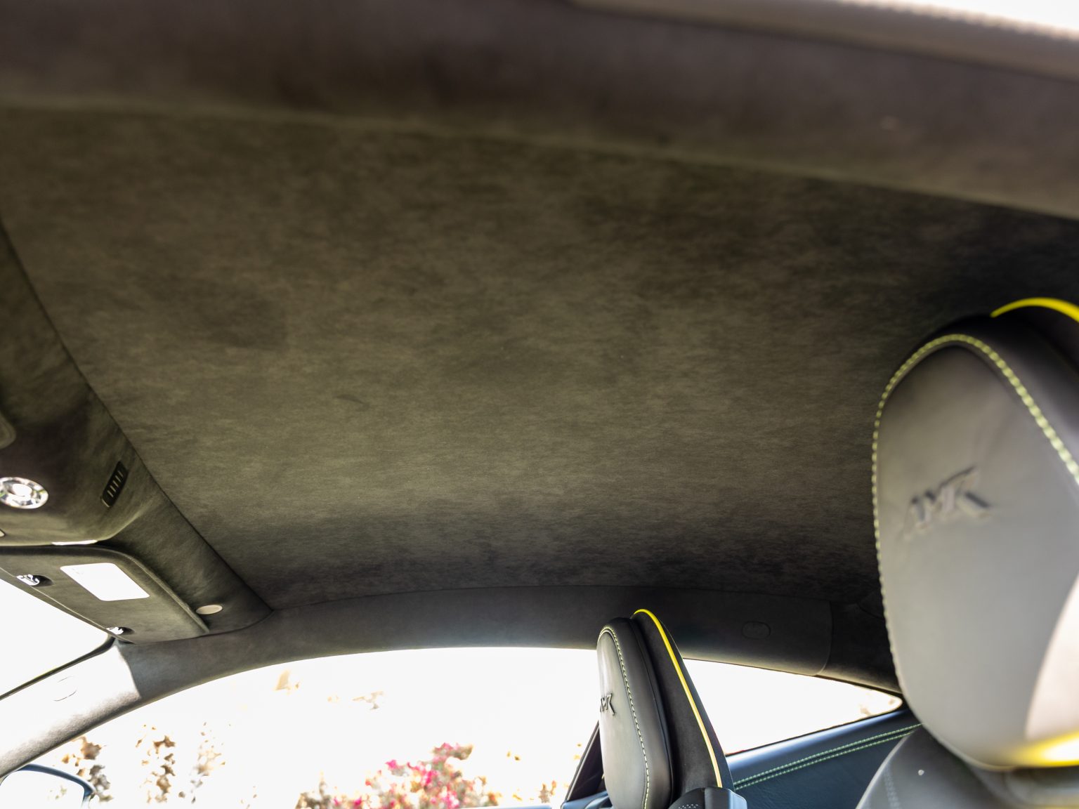 3 25 Aston DB11 (90 of 112)