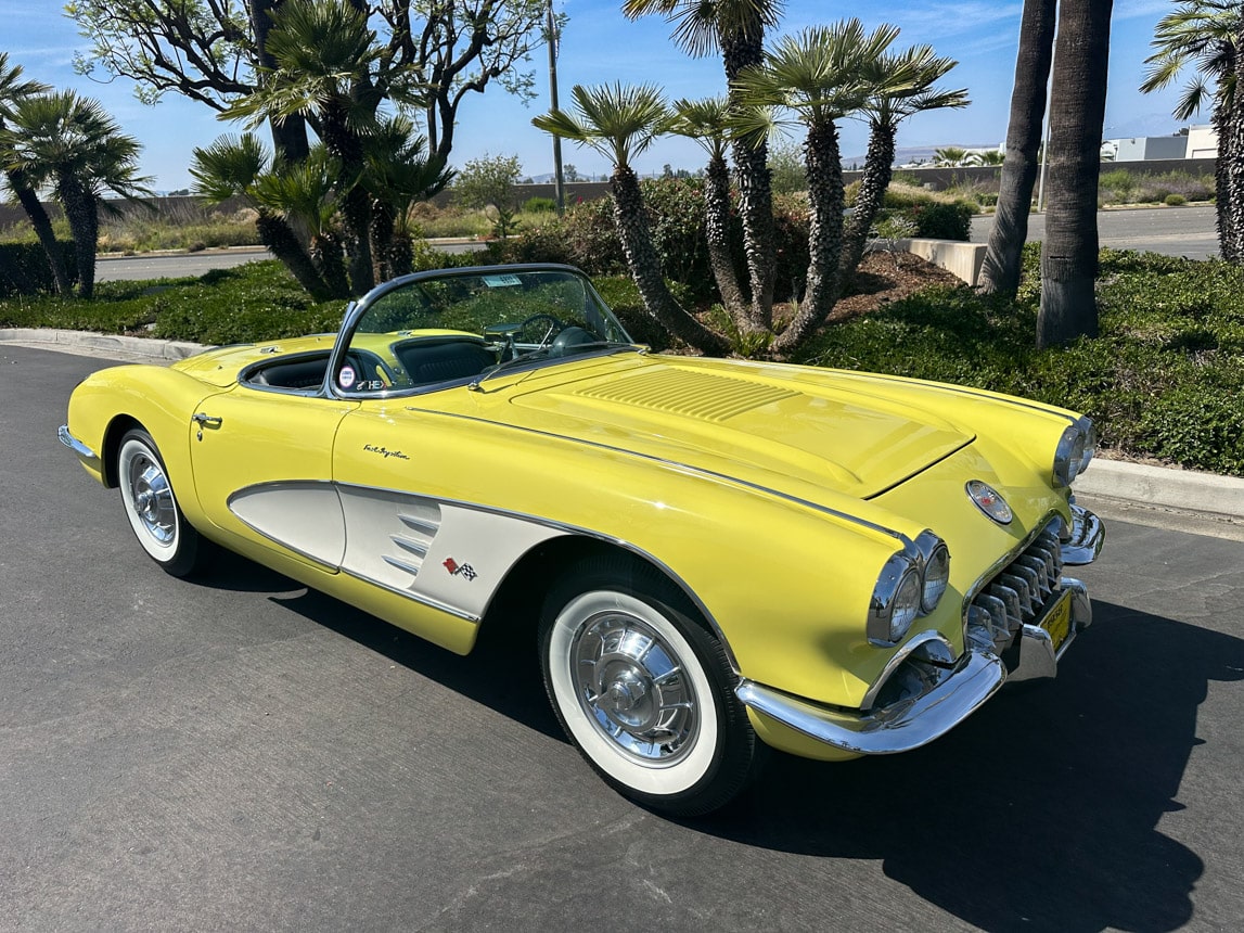 1958 Panama Yellow Corvette 6097