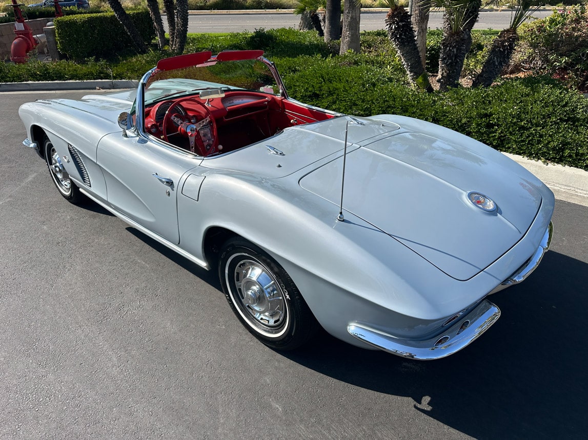 1962 Sateen Silver340 hp Corvette 5968