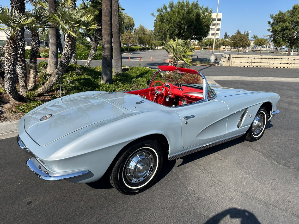 1962 Sateen Silver340 hp Corvette 5974