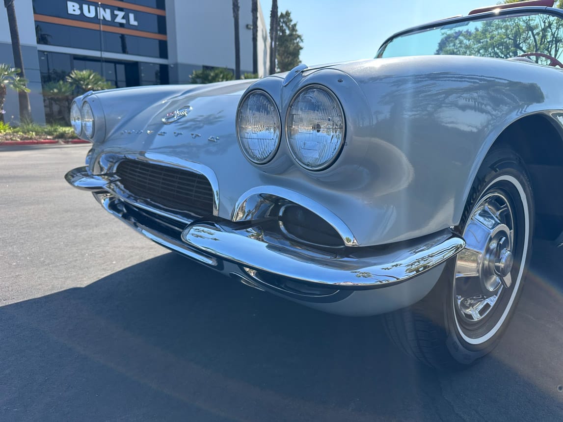 1962 Sateen Silver340 hp Corvette 5979