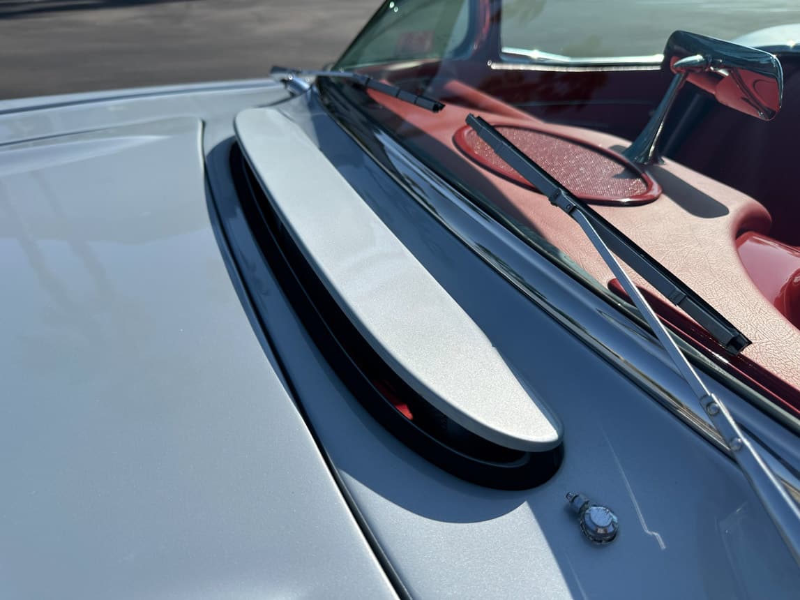 1962 Sateen Silver340 hp Corvette 5987