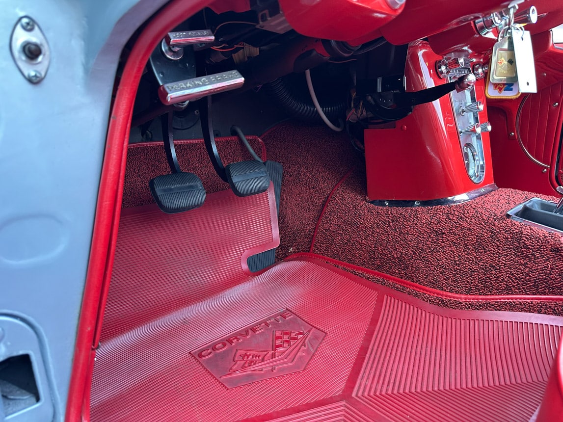 1962 Sateen Silver340 hp Corvette 5993