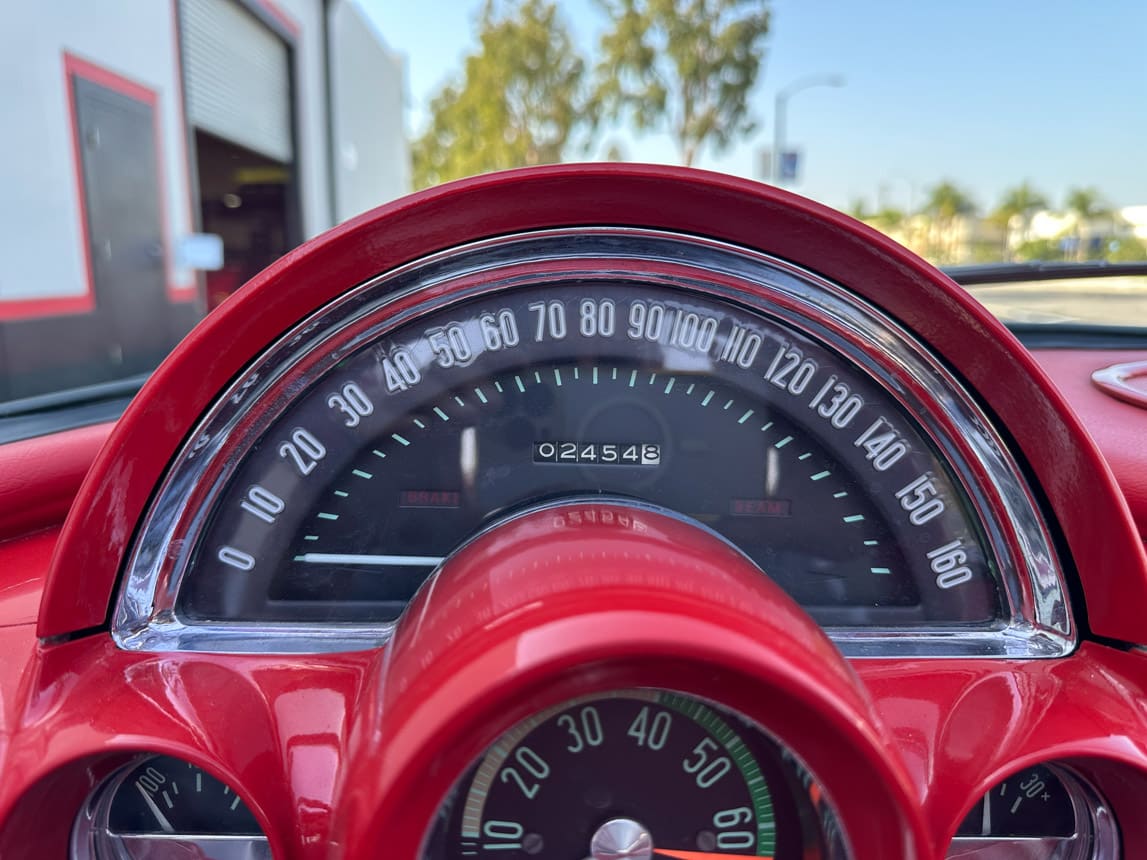 1962 Sateen Silver340 hp Corvette 5995