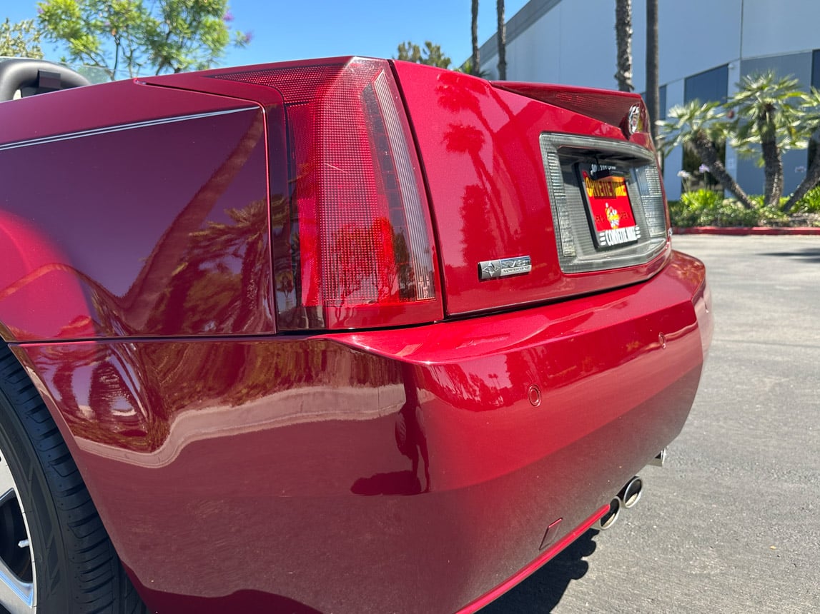 2006 Burgandy Cadillac XLR 6183