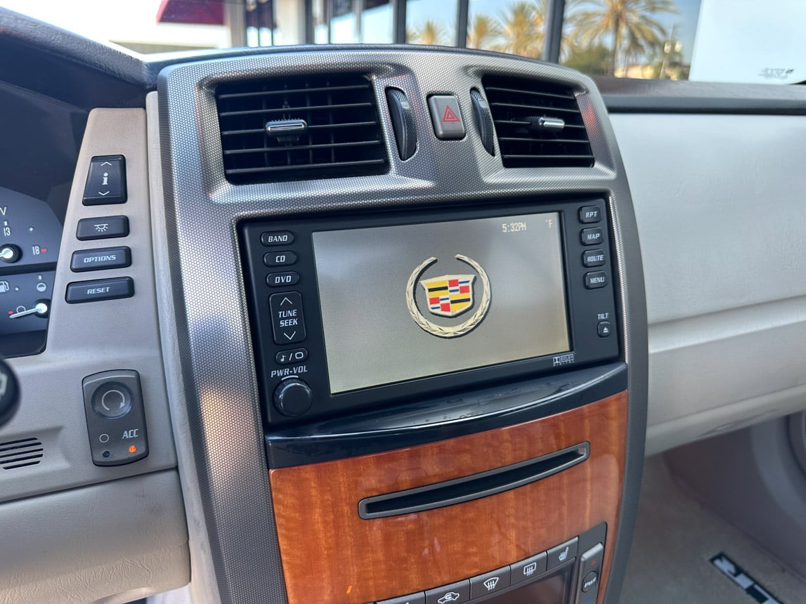 2006 Burgandy Cadillac XLR 6203
