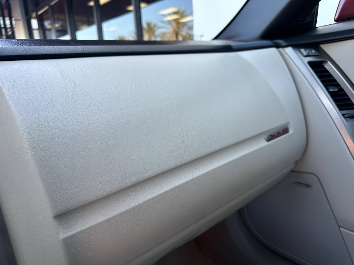 2006 Burgandy Cadillac XLR 6208