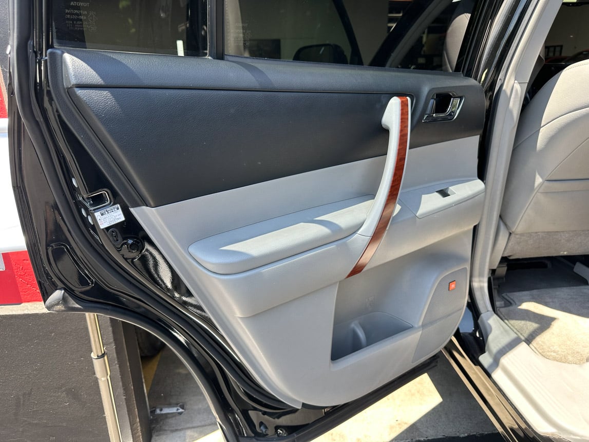 2008 Black Toyota Highlander 7116