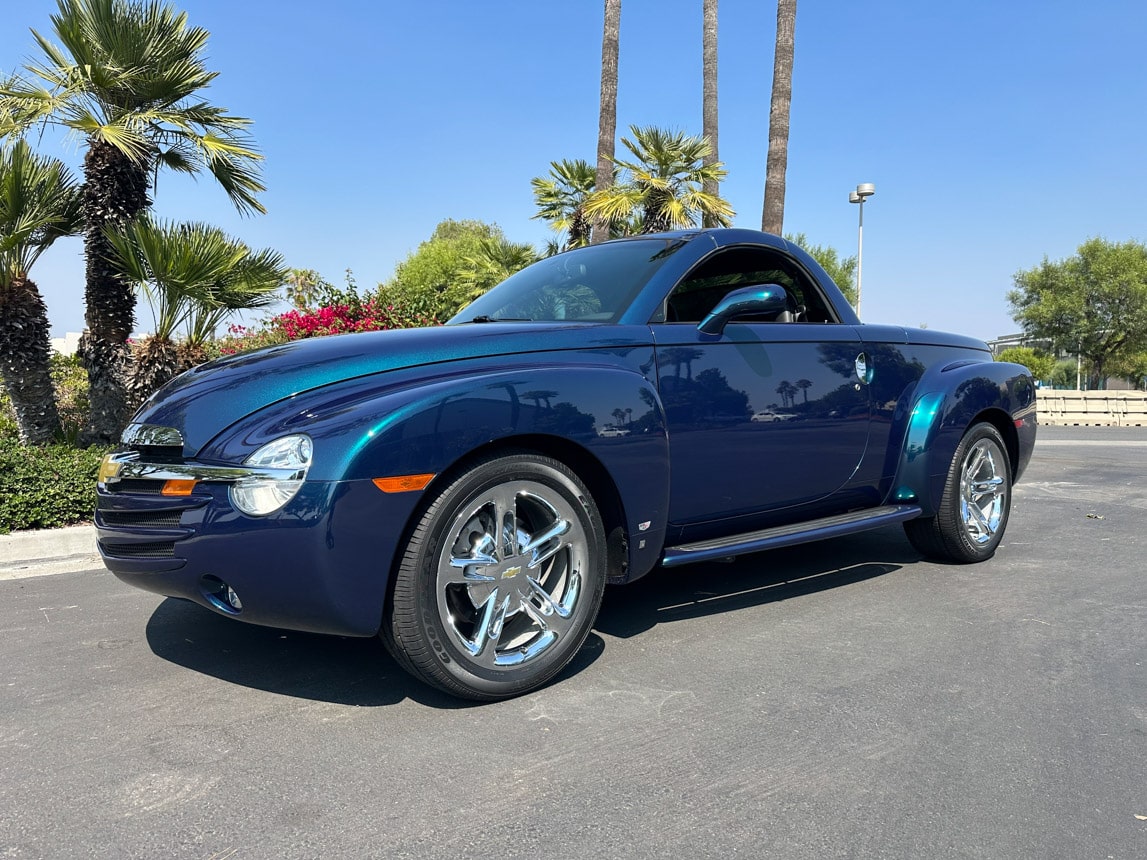 2006 Blue Chevy SSR Pick UP 7287