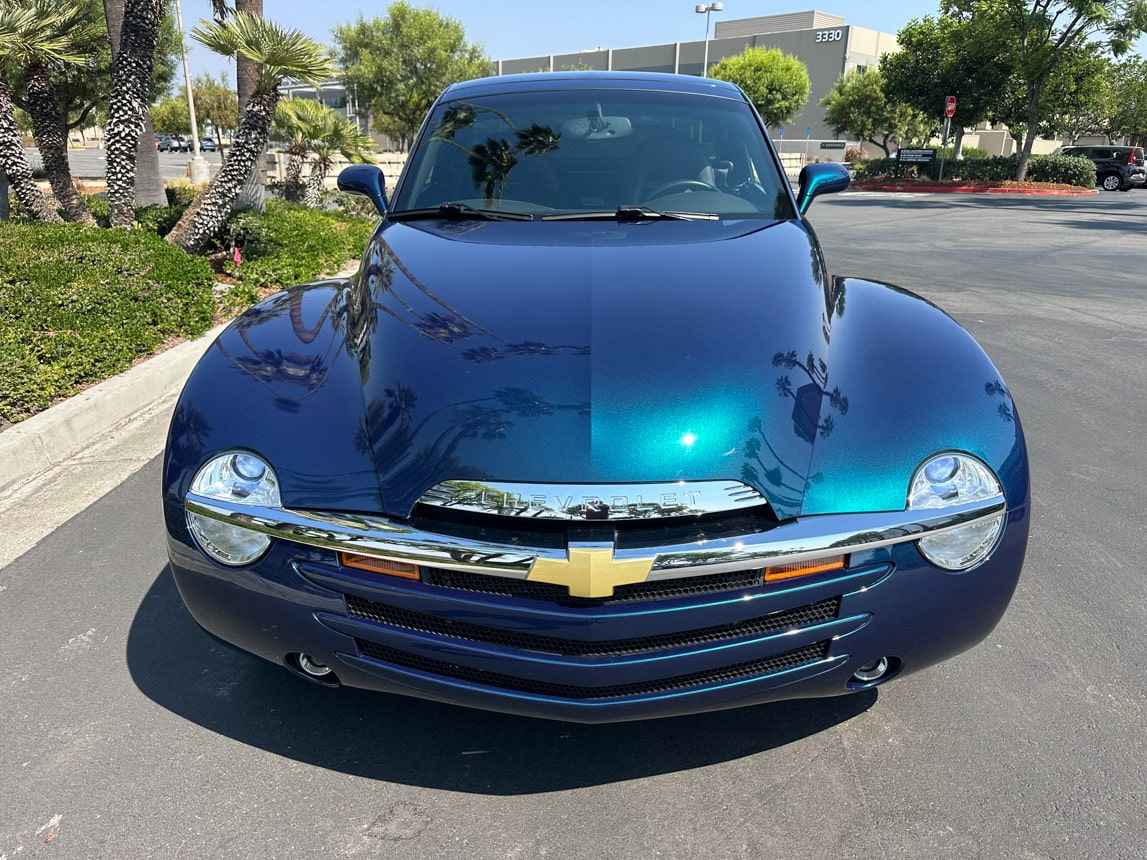 2006 Blue Chevy SSR Pick UP 7290
