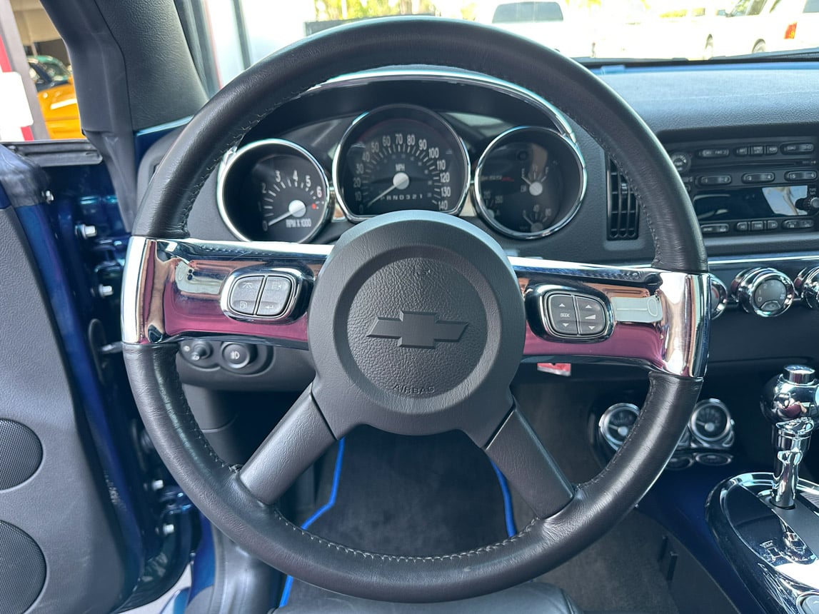2006 Blue Chevy SSR Pick UP 7322