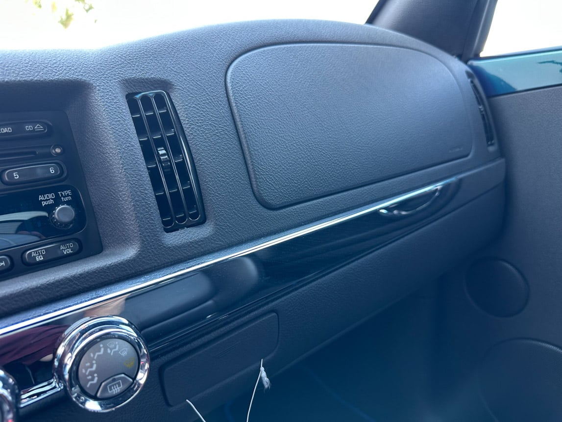 2006 Blue Chevy SSR Pick UP 7326