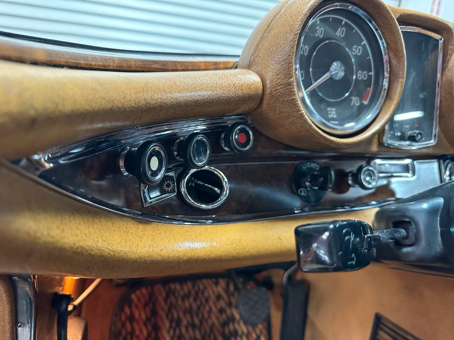 C&B 1971 Green Mercedas Benz 280SE 9552