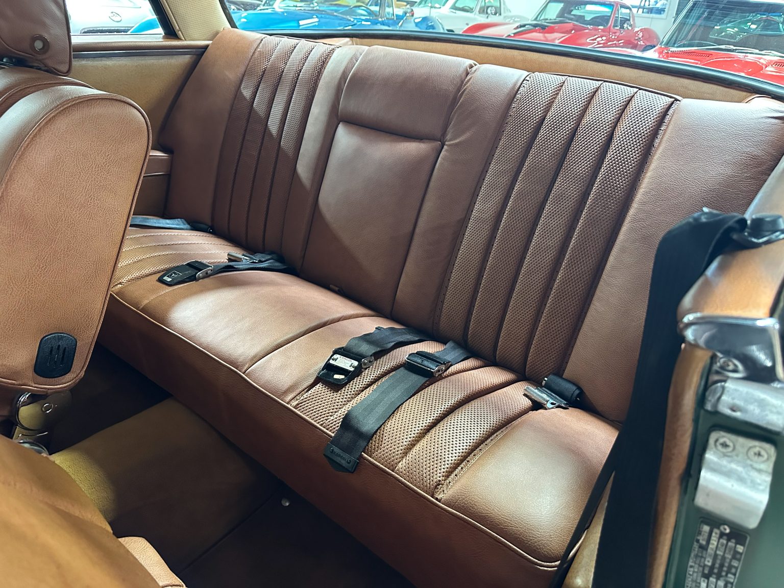 C&B 1971 Green Mercedas Benz 280SE 9560