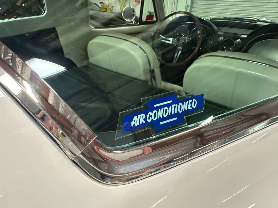 1965 White Corvette Big Tank 350 hp AC 8135