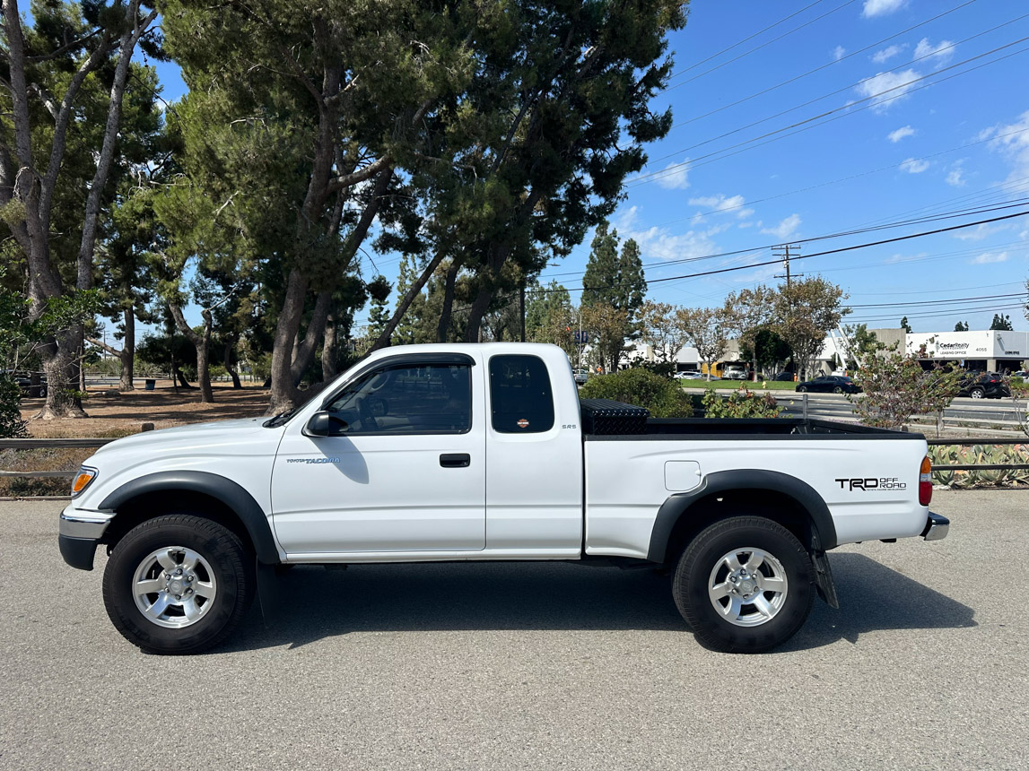 2002 Toyota Tocoma SR5 V6 Pickup 8279