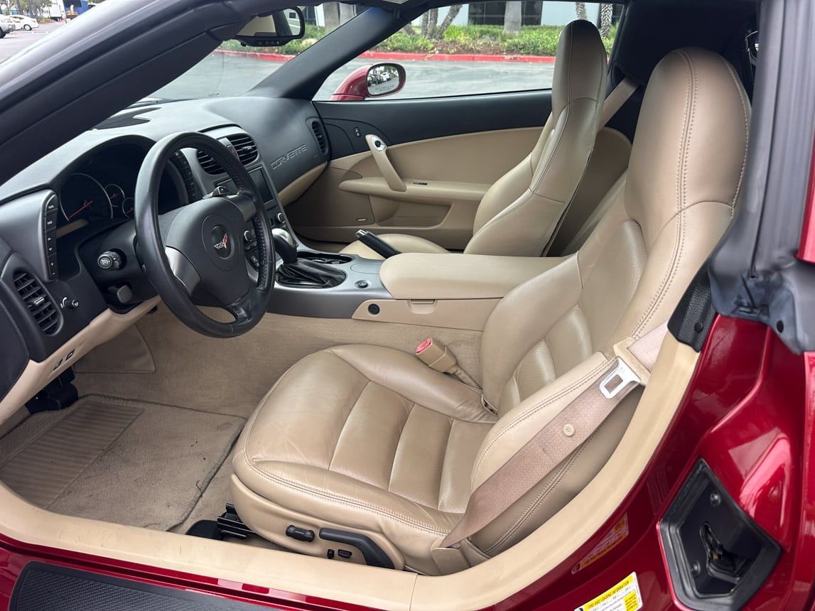 2006 Burgandy Corvette Coupe 7689