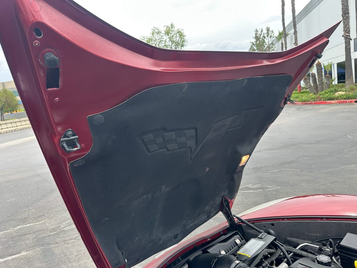 2006 Burgandy Corvette Coupe 7709