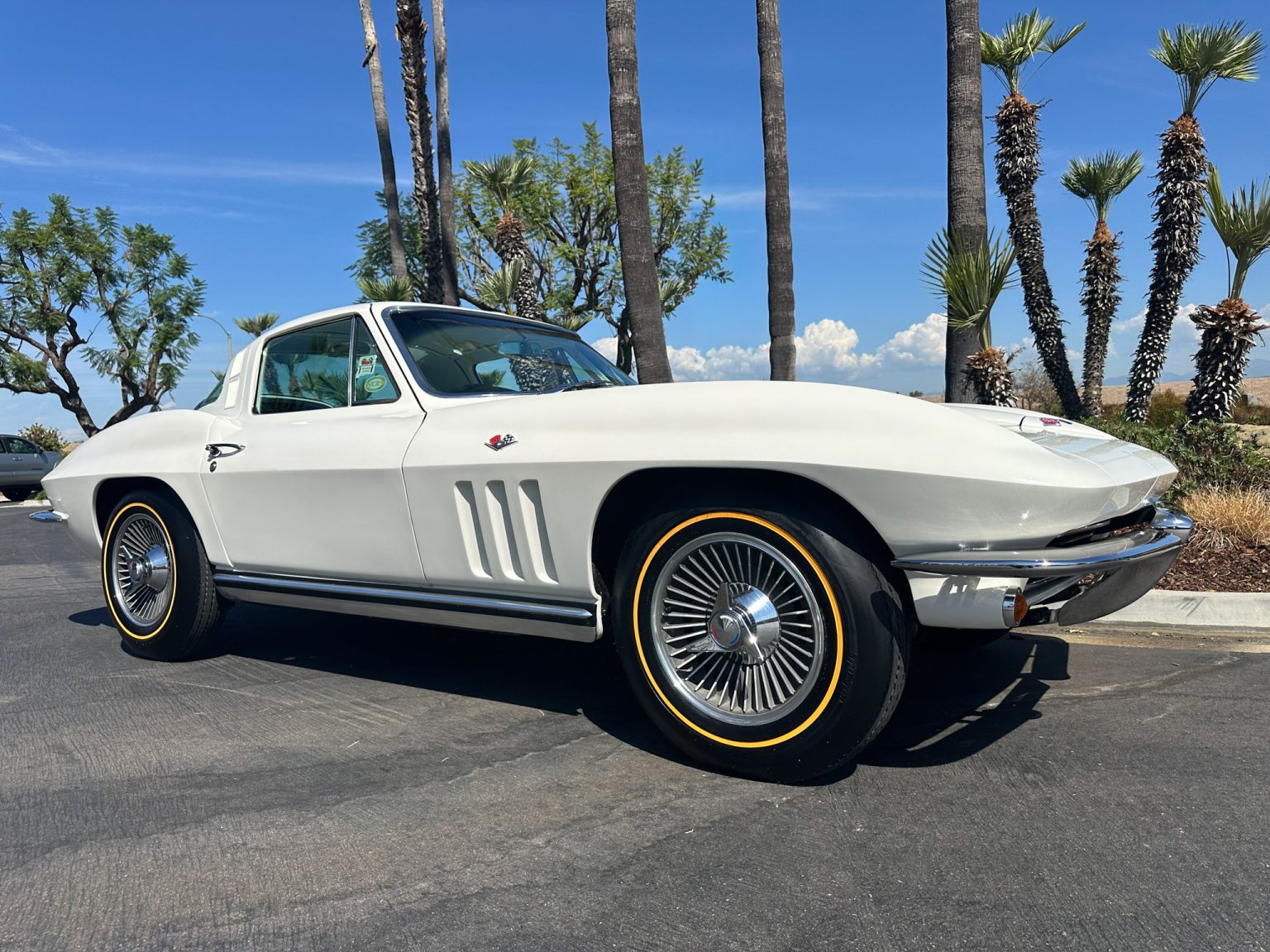 BaT 1965 White Corvette Big Tank 350 Hp AC 8117