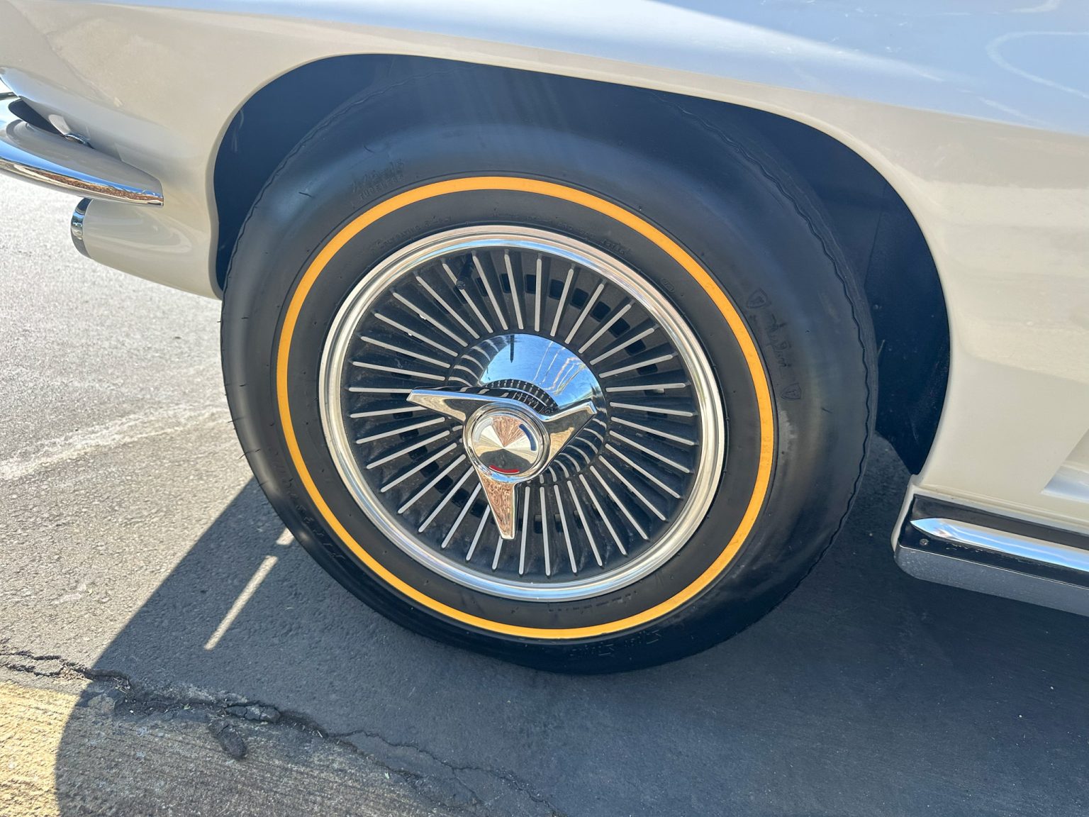 BaT 1965 White Corvette Big Tank 350 Hp AC 8124