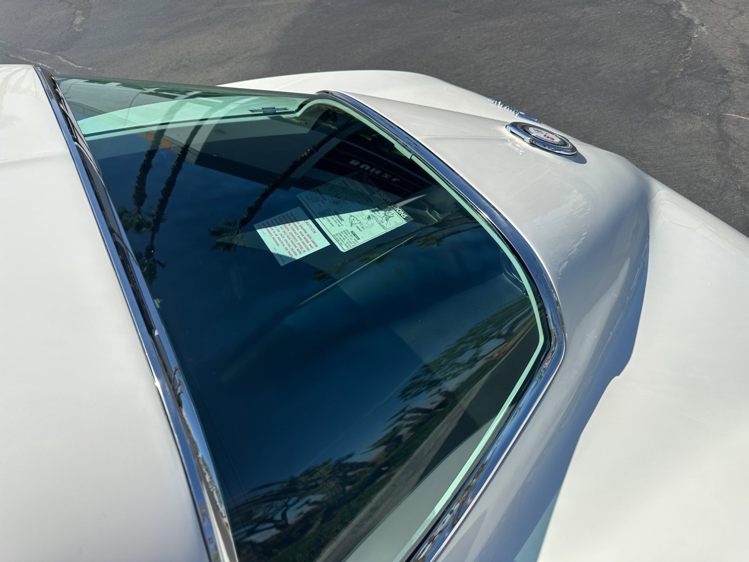 BaT 1965 White Corvette Big Tank 350 Hp AC 8131