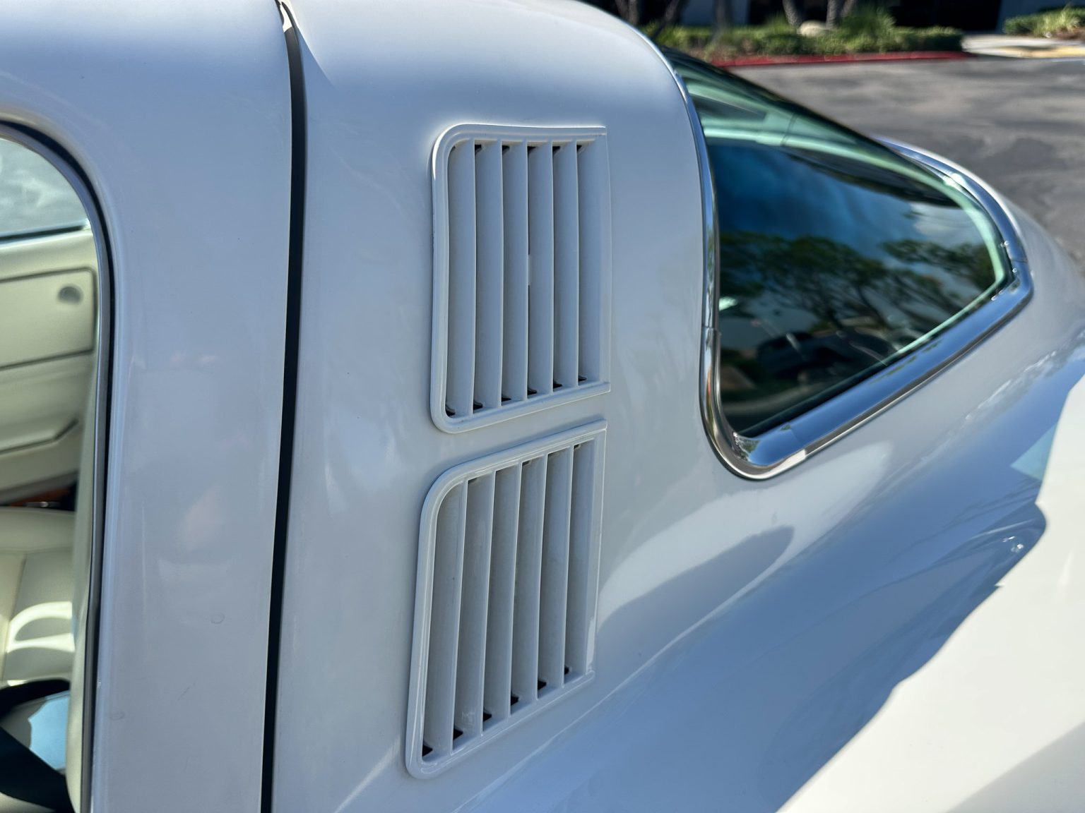 BaT 1965 White Corvette Big Tank 350 Hp AC 8133