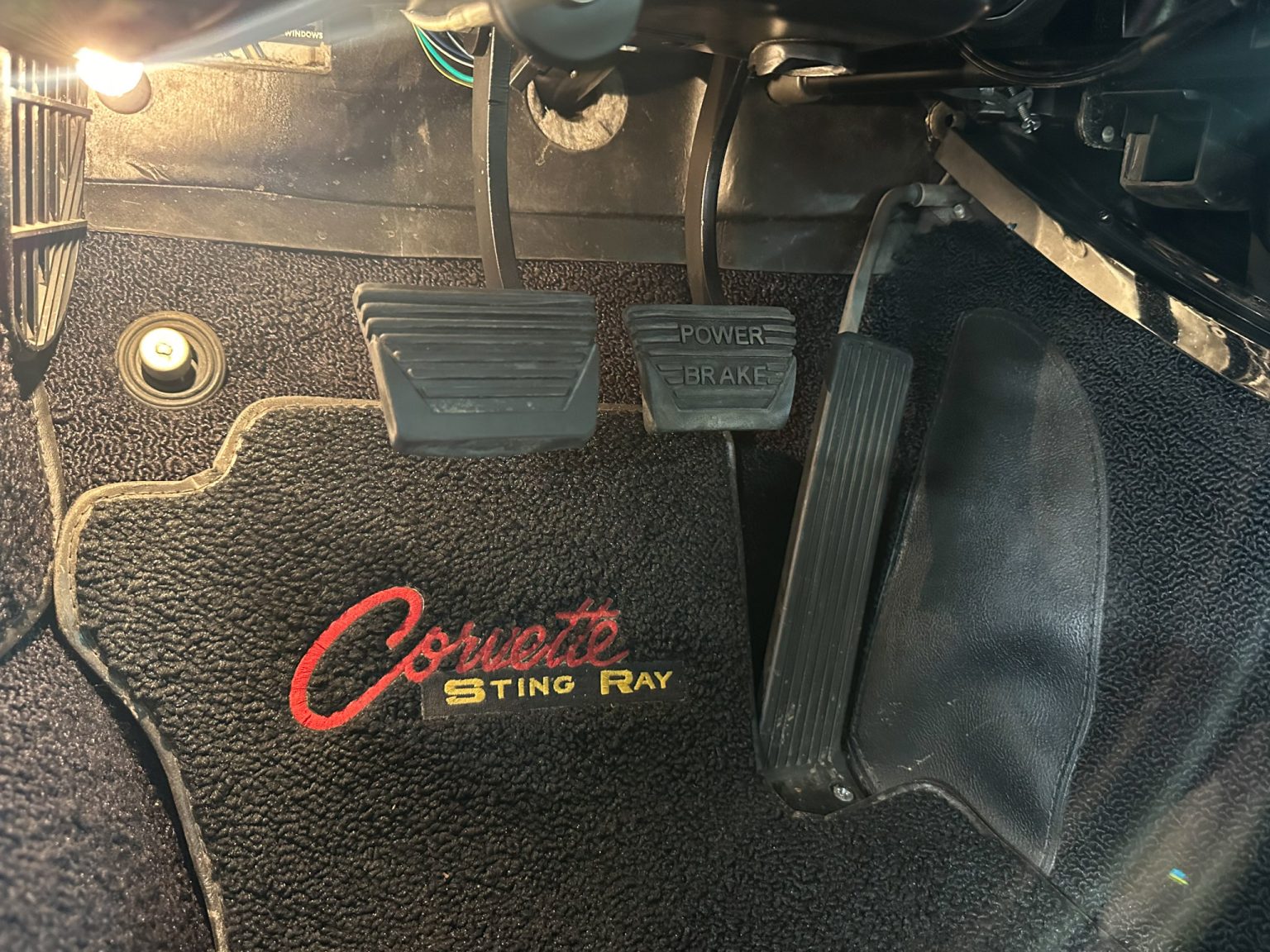 BaT 1965 White Corvette Big Tank 350 Hp AC 8141