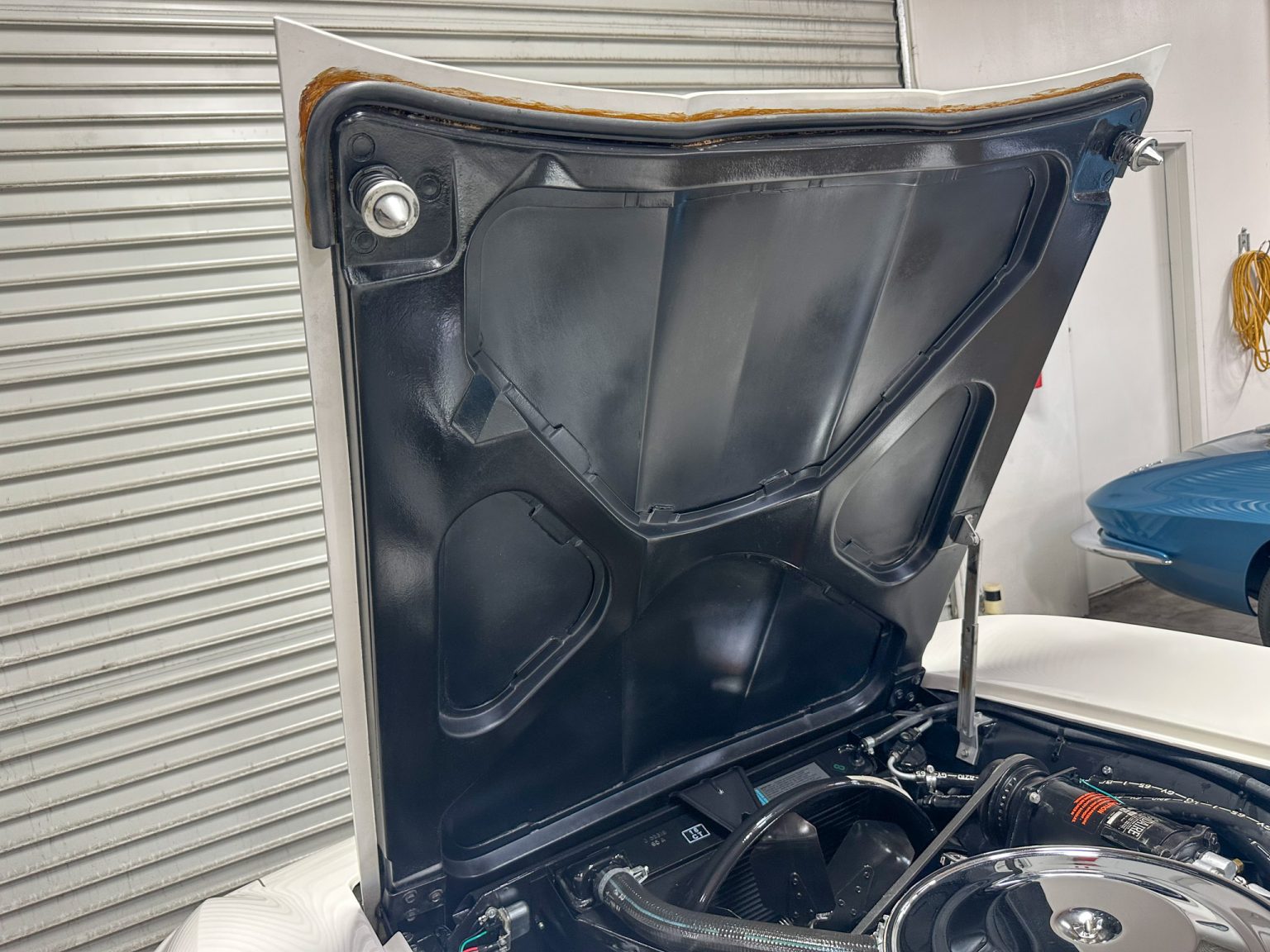 BaT 1965 White Corvette Big Tank 350 Hp AC 8157