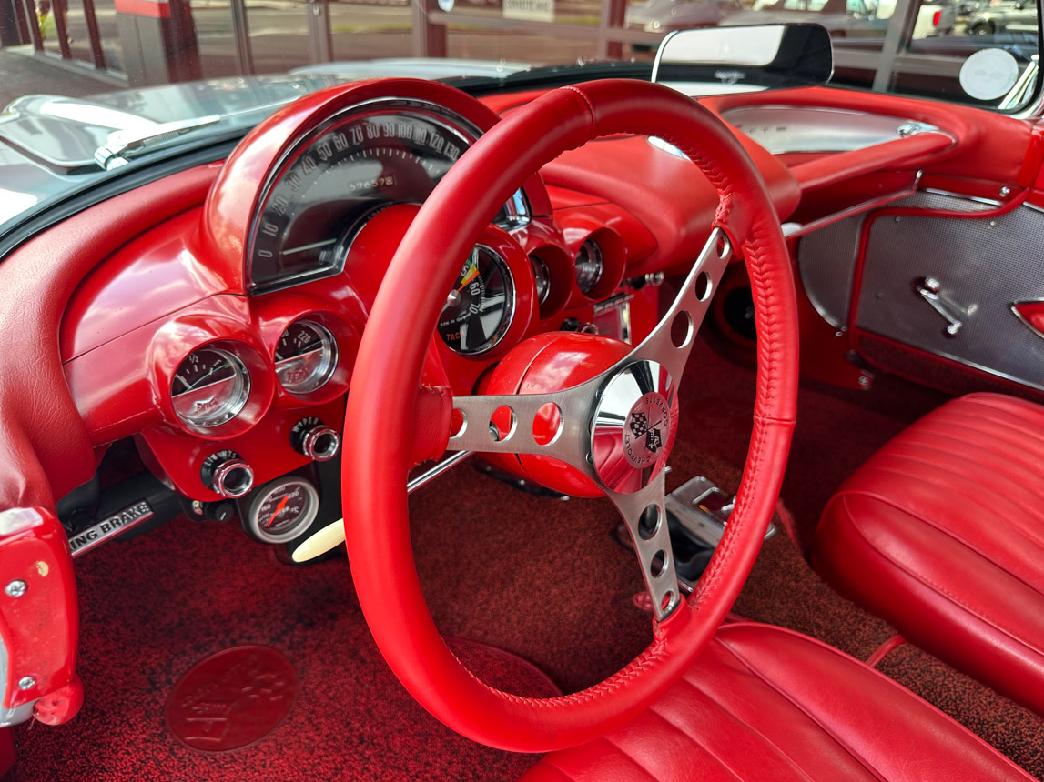 1960 Silver Corvette Convertible 8811