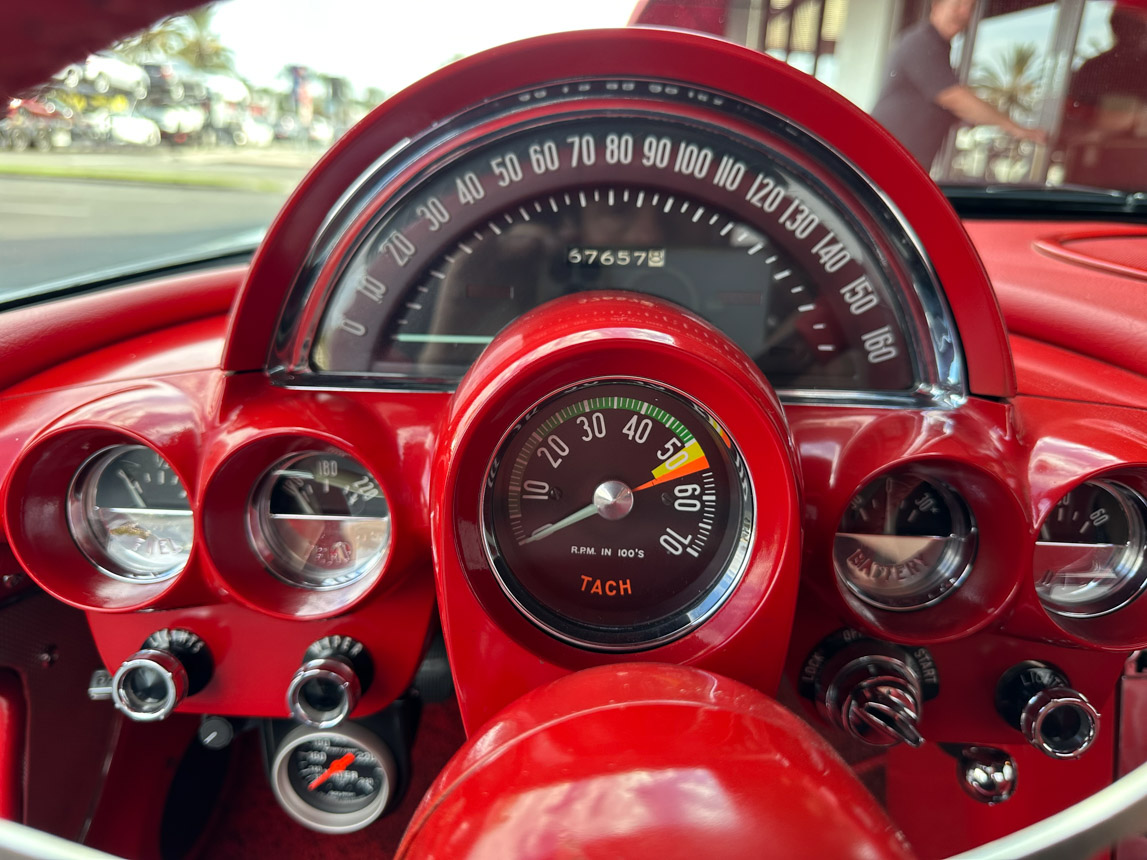 1960 Silver Corvette Convertible 8812