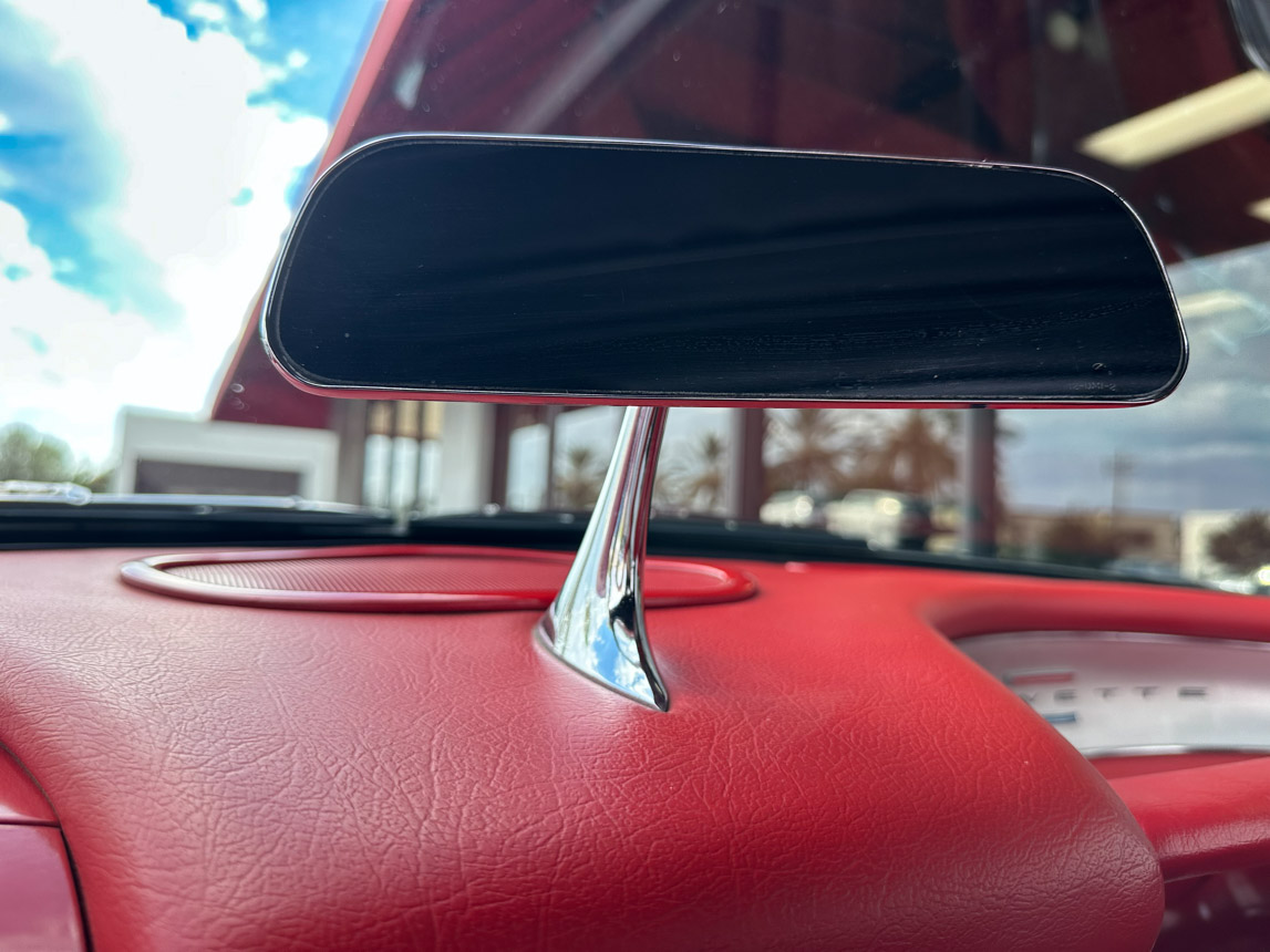 1960 Silver Corvette Convertible 8815