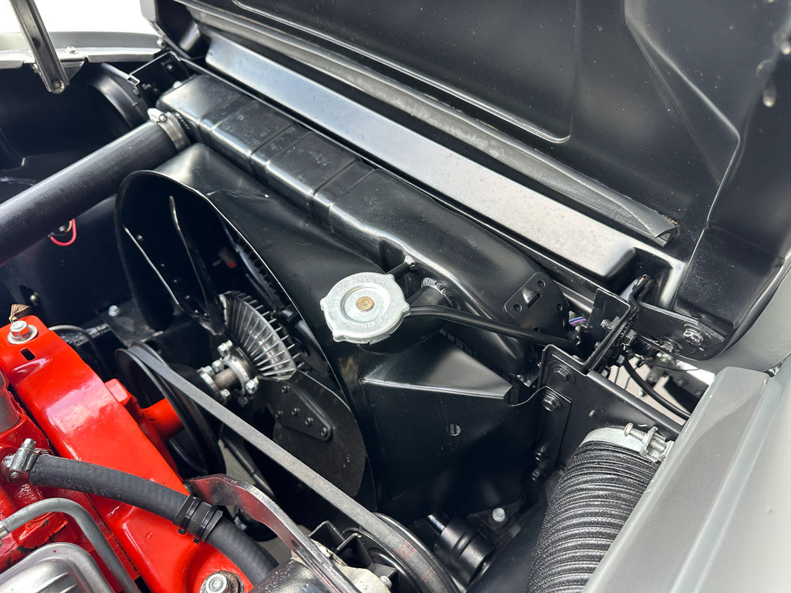 1960 Silver Corvette Convertible 8827