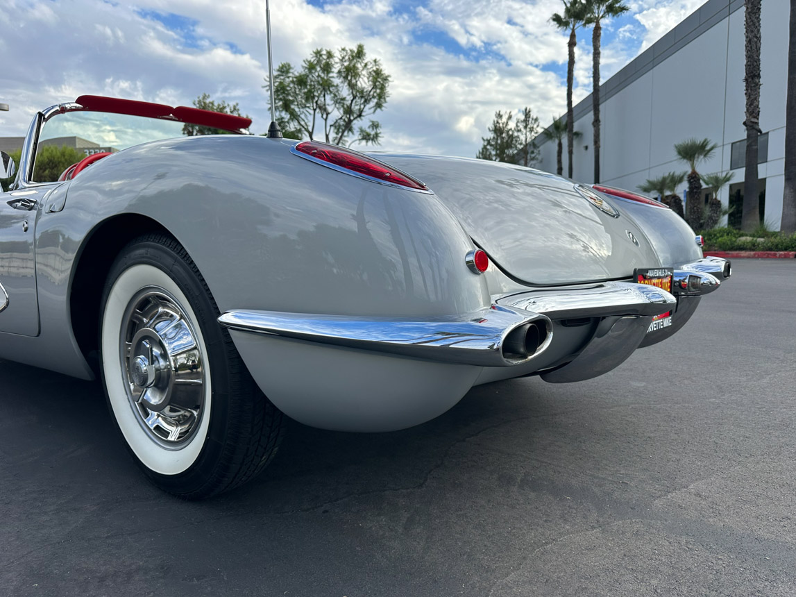 1960 Silver Corvette Convertible 8851