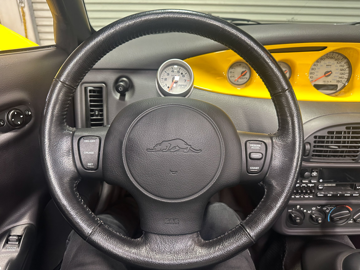 1999 Yellow Prowler 8655