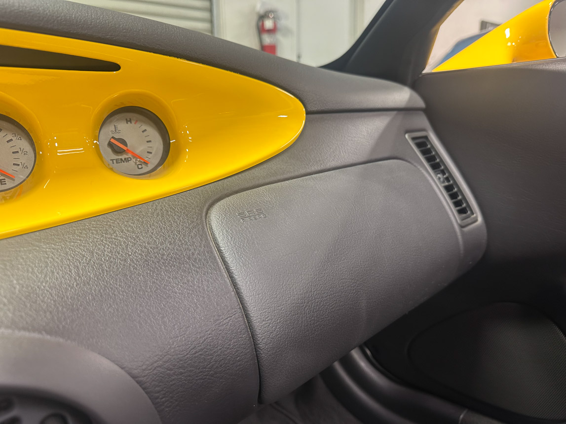 1999 Yellow Prowler 8660